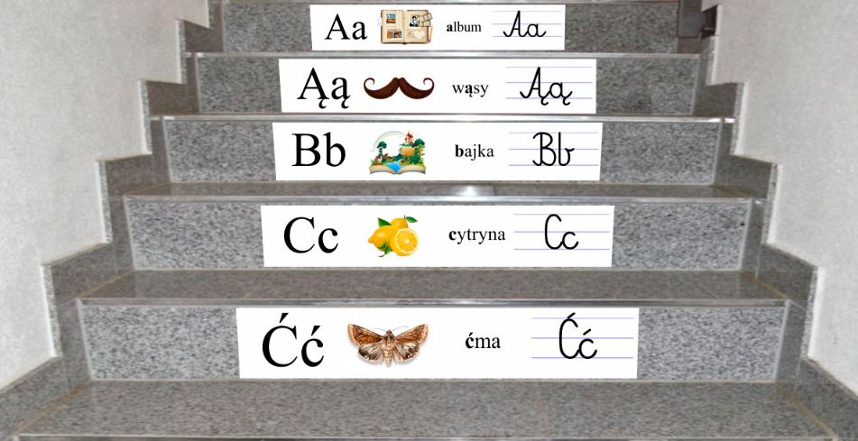 naklejki z alfabetem na schody
