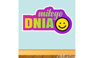 Motywacyjne napisy na ścianach strefy relaksu w szkole – sposób na wsparcie uczniów